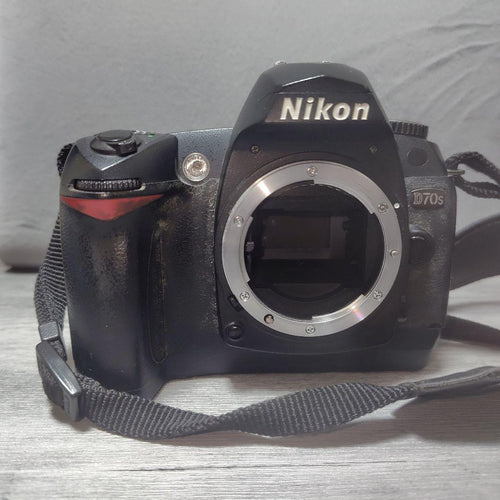 Nikon Digital Slrs D70S