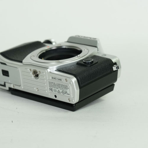 Olympus Mirrorless Interchangeable Lips 5,400 Om-D E-M10 Mark Ii