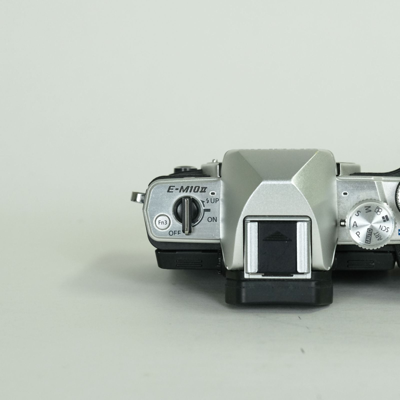 Olympus Mirrorless Interchangeable Lips 5,400 Om-D E-M10 Mark Ii
