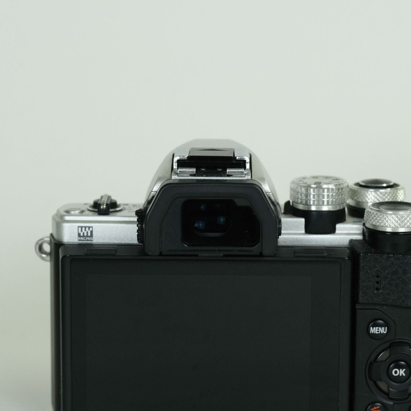 Olympus Mirrorless Interchangeable Lips 5,400 Om-D E-M10 Mark Ii