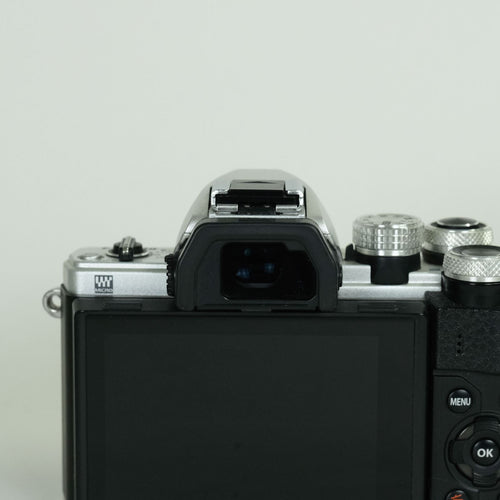 Olympus Mirrorless Interchangeable Lips 5,400 Om-D E-M10 Mark Ii