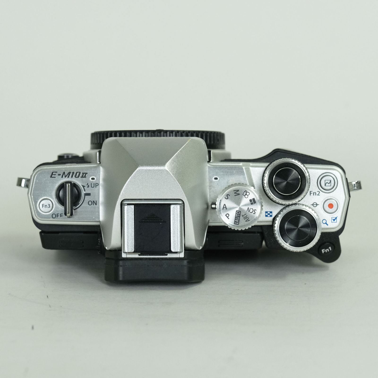 Olympus Mirrorless Interchangeable Lips 5,400 Om-D E-M10 Mark Ii