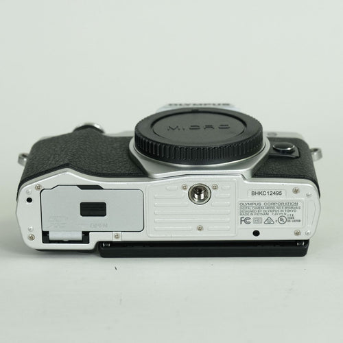 Olympus Mirrorless Interchangeable Lips 5,400 Om-D E-M10 Mark Ii