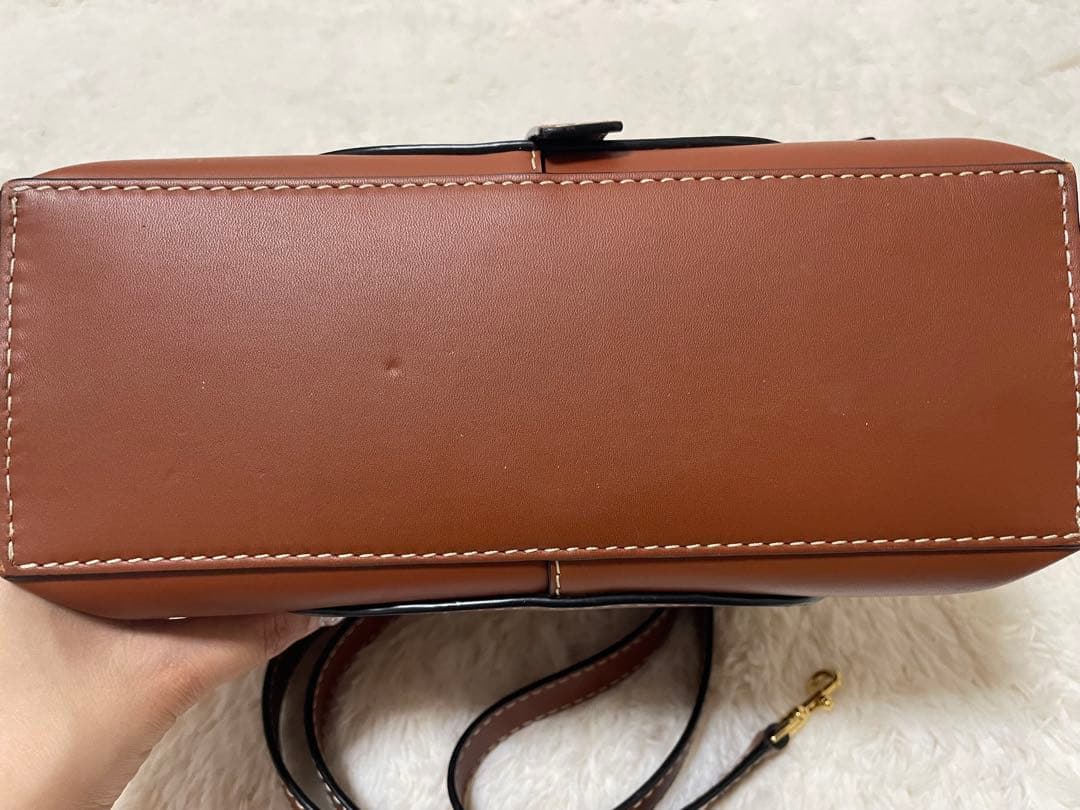 Loewe Shoulder Bags