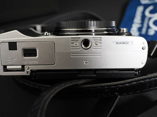 Olympus Mirrorless Interchangeable Lens Cameras Pen E-P7 Ez