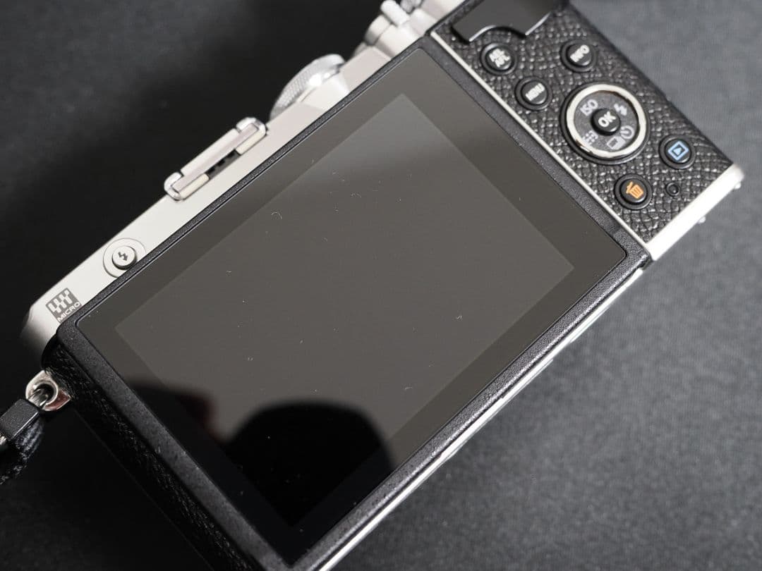 Olympus Mirrorless Interchangeable Lens Cameras Pen E-P7 Ez