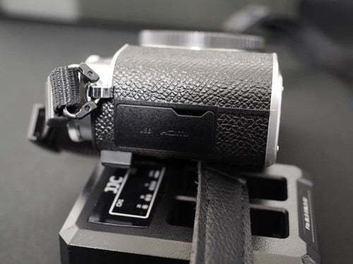 Olympus Mirrorless Interchangeable Lens Cameras Pen E-P7 Ez