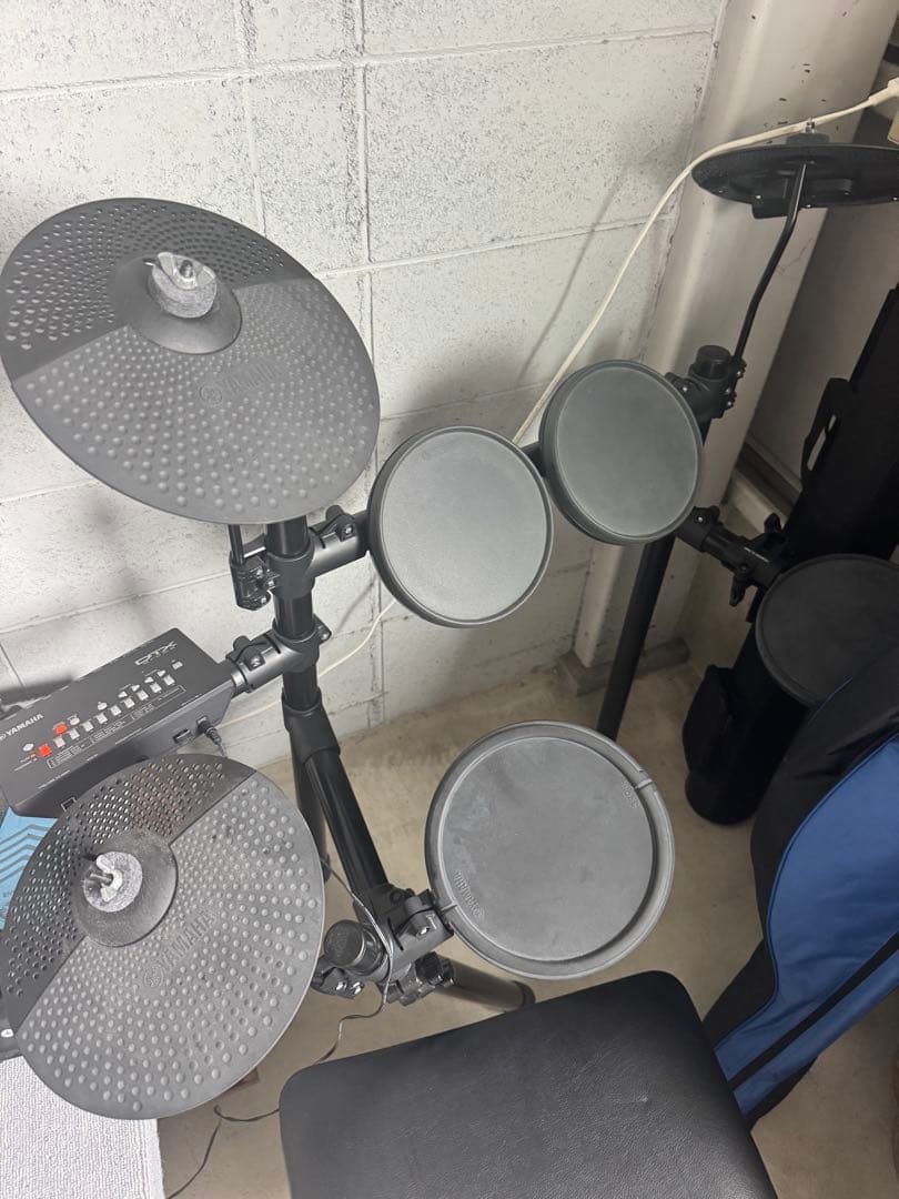 Electronic Drums Yamaha Dtx402K