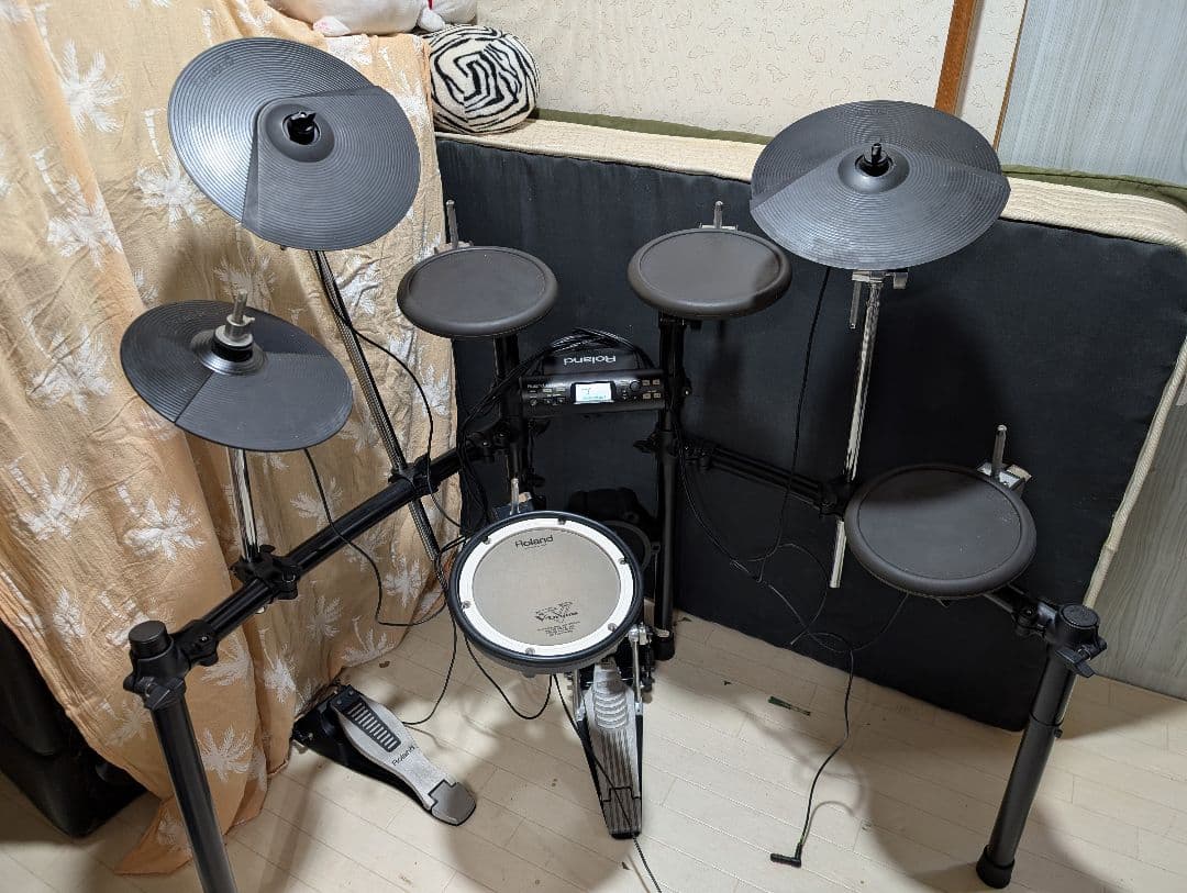 Roland Electronic Drums V-Drums Td-4