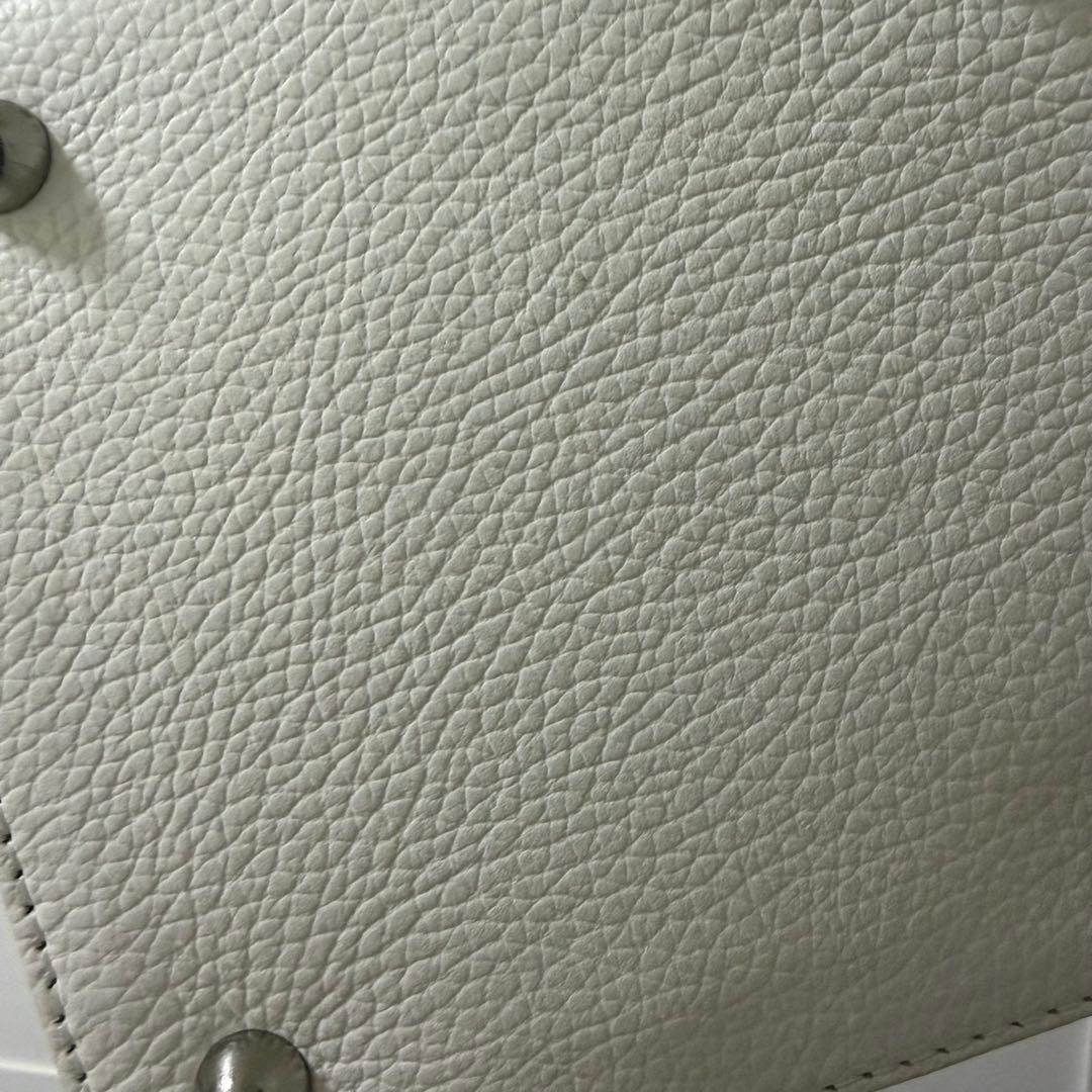 Des Pres Handbags
