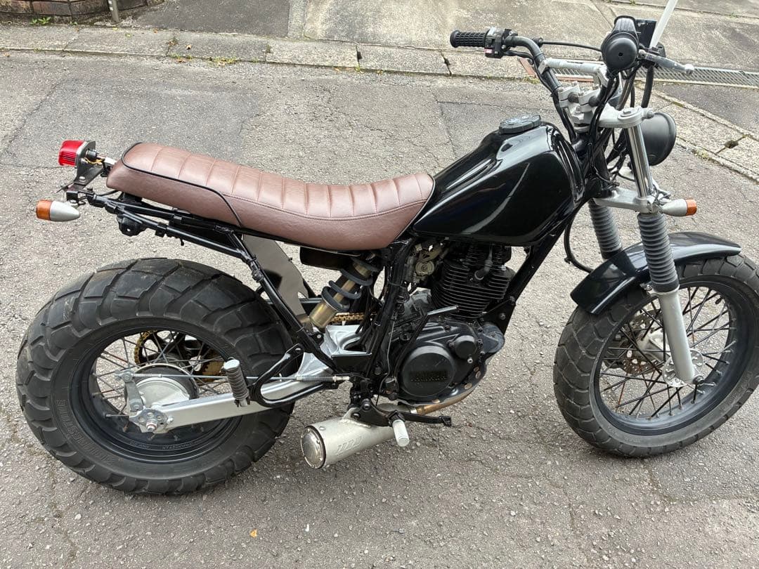 Yamaha Motorcycle Body Tw200