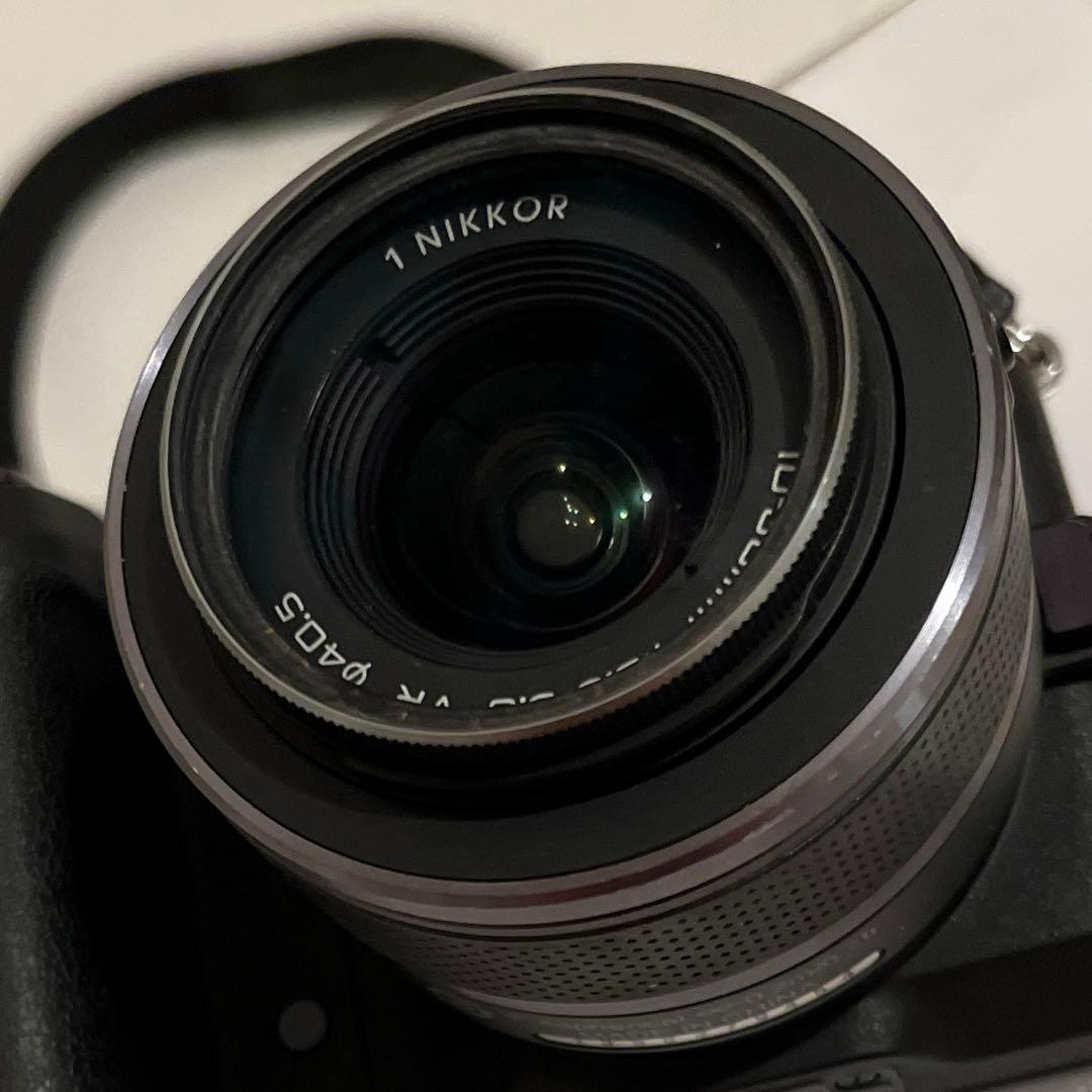 Nikon Mirrorless Interchangeable Lens Cameras 1 V2