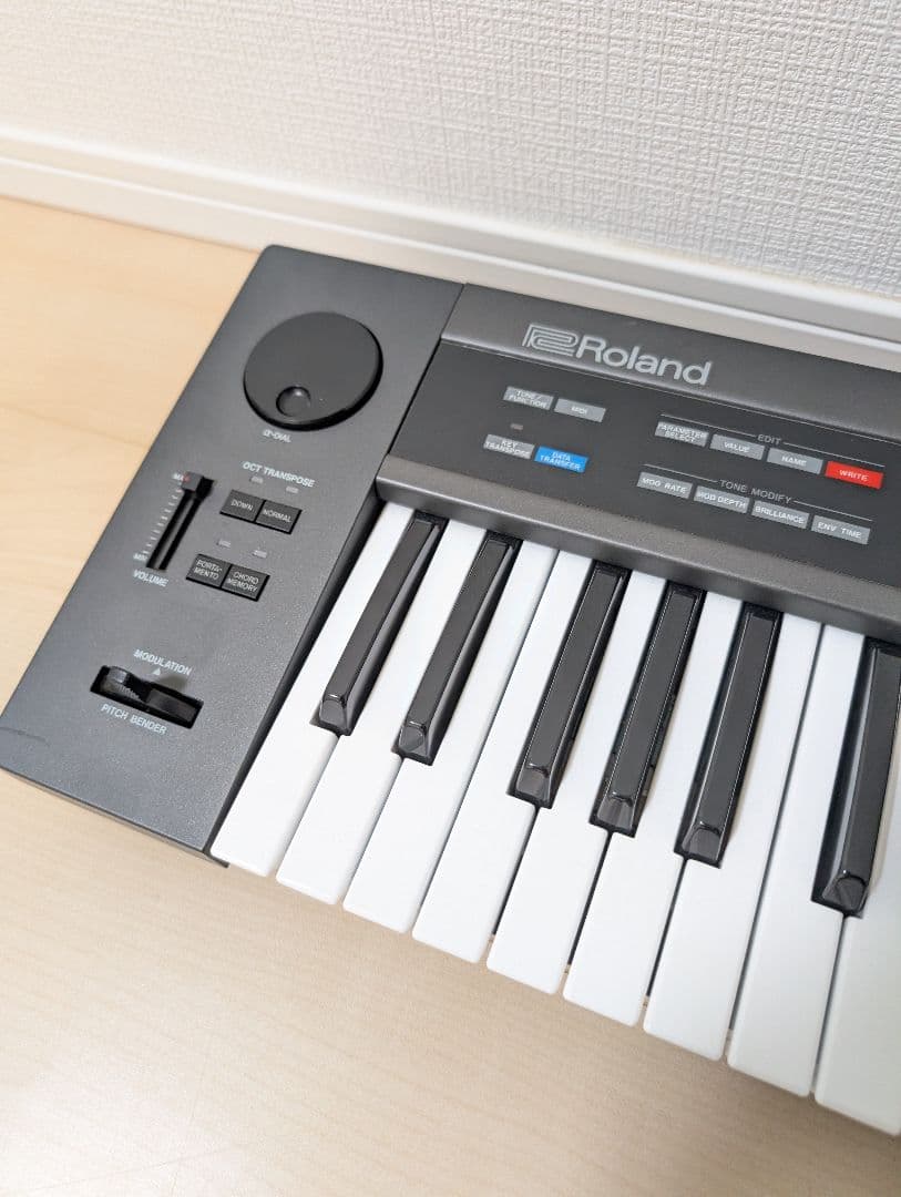 Roland Keyboards Digital Pianos Juno-2