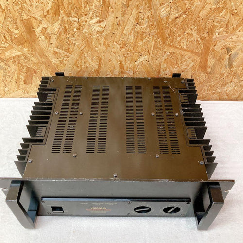 Power Amplifiers Yamaha Pc2002