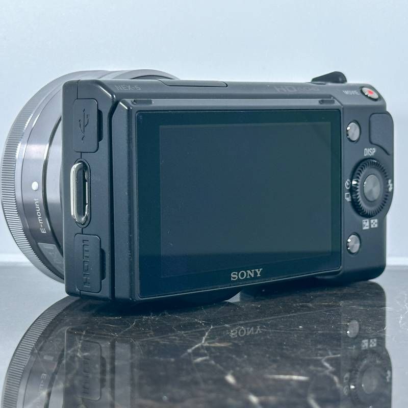 Sony Compact Digital Camera Nex-5 Aps-C 1420