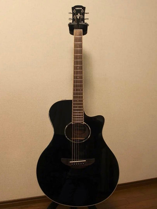 Acoustic Guitars Yamaha Apx600
