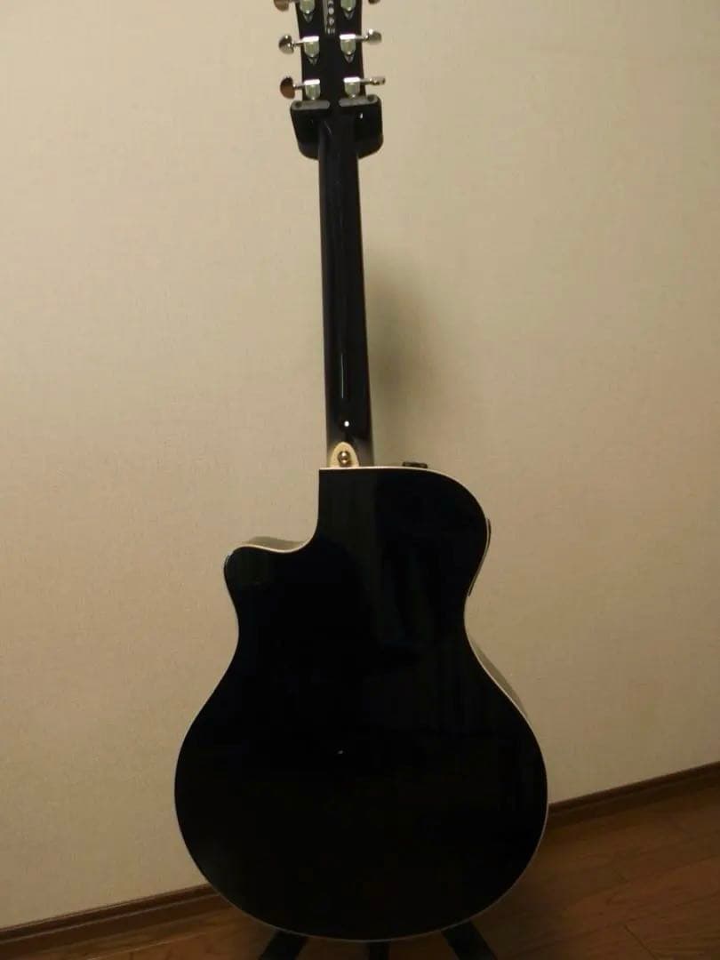 Acoustic Guitars Yamaha Apx600