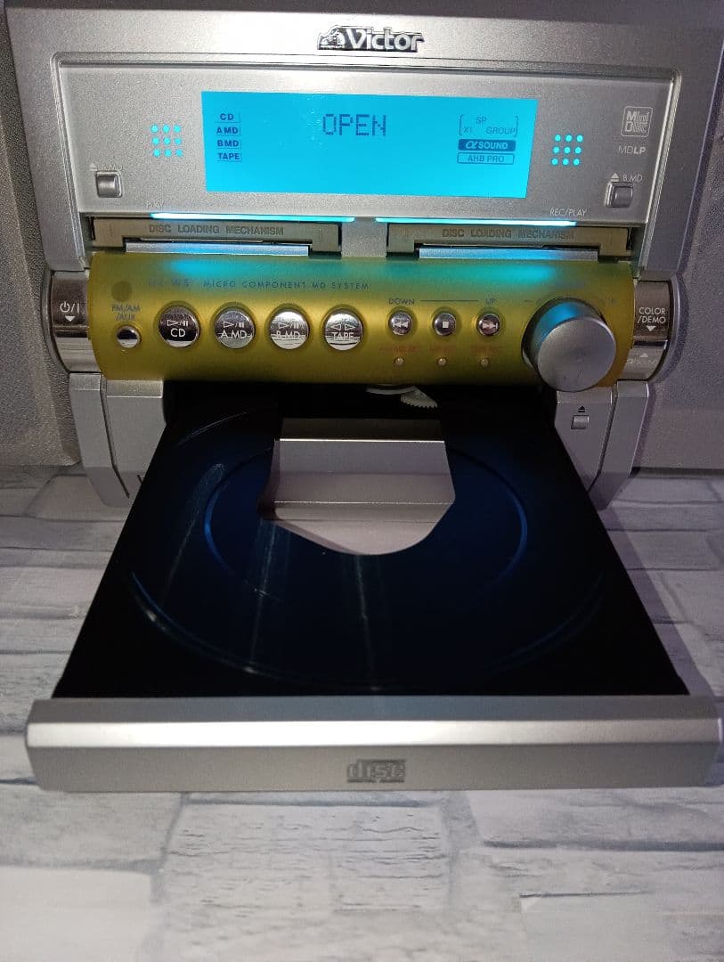 Victor Mini -Component Cd Md