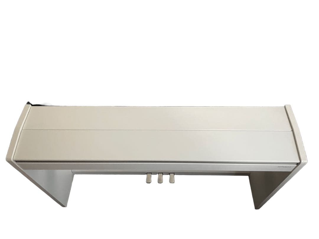 Roland Keyboards Digital Pianos F-140R 2016