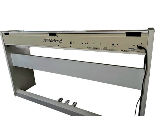 Roland Keyboards Digital Pianos F-140R 2016