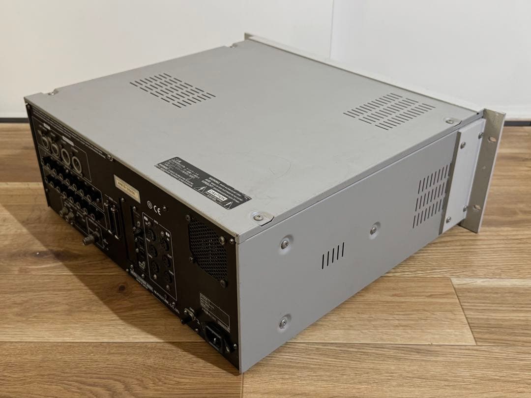 Akai Professional Sampler S6000 Midi Stereo Digital