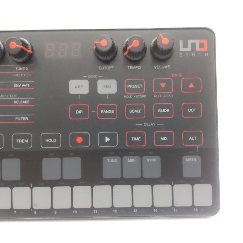 Ik Multimedia Analog Synthesizers Uno Synth