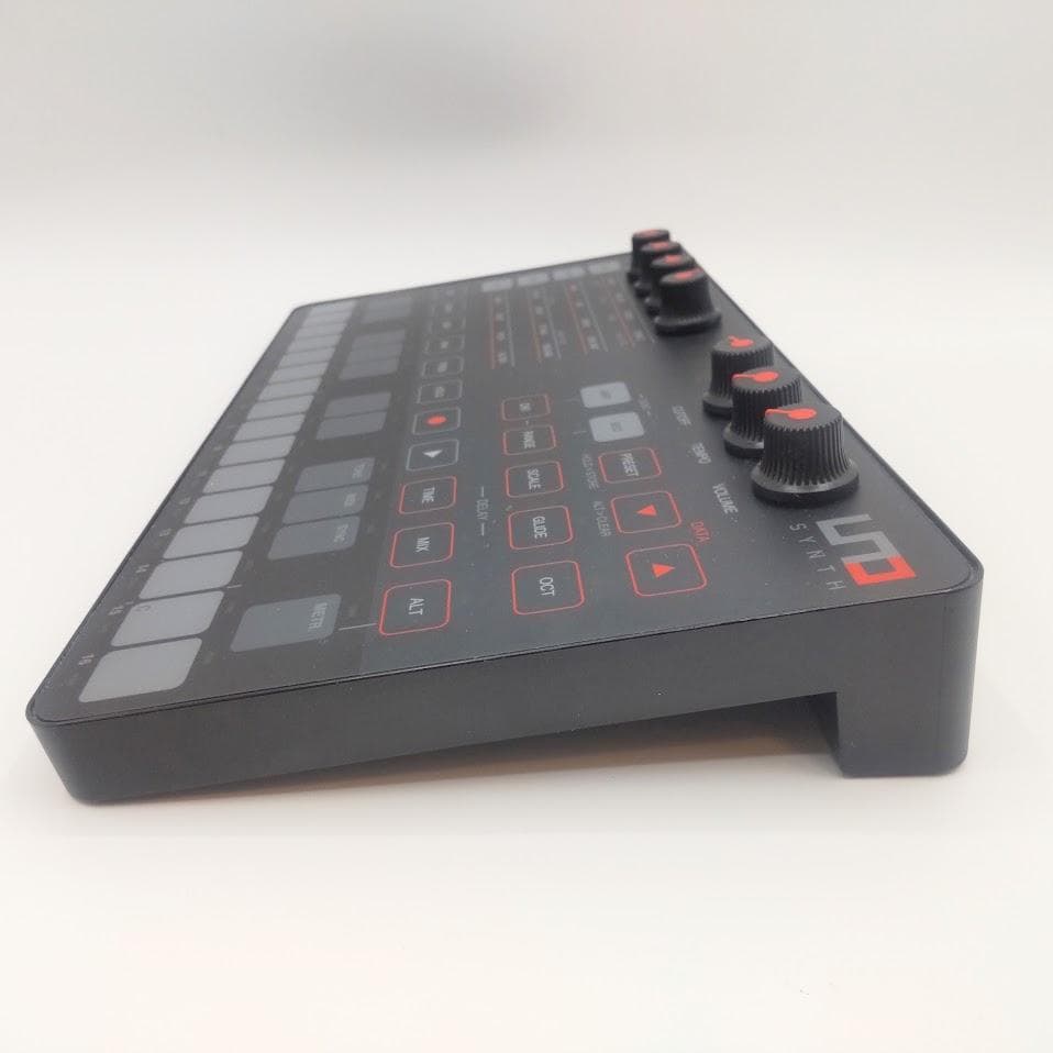 Ik Multimedia Analog Synthesizers Uno Synth