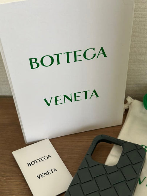 Bottega Veneta Soft Hard Cases Iphone 14Pro