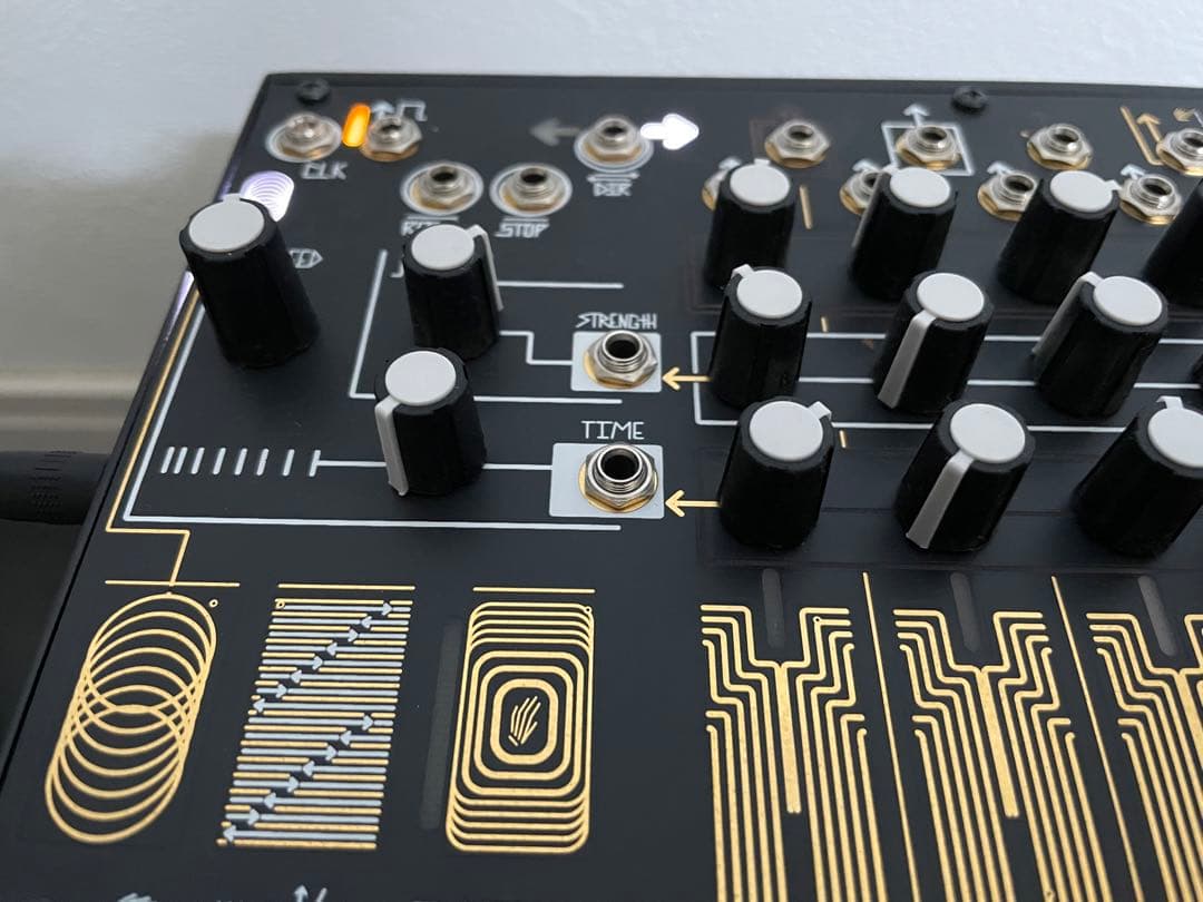 Modular Synthesizer Make Noise 0-Ctrl