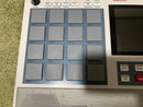 Akai Professional Sampler Mpc Live Ii Retro Edition