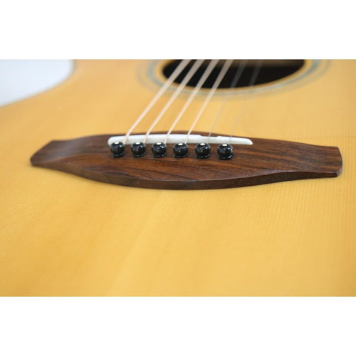 Yamaha Acoustic Guitar