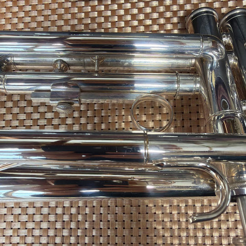 Yamaha Trumpets Ytr-2335
