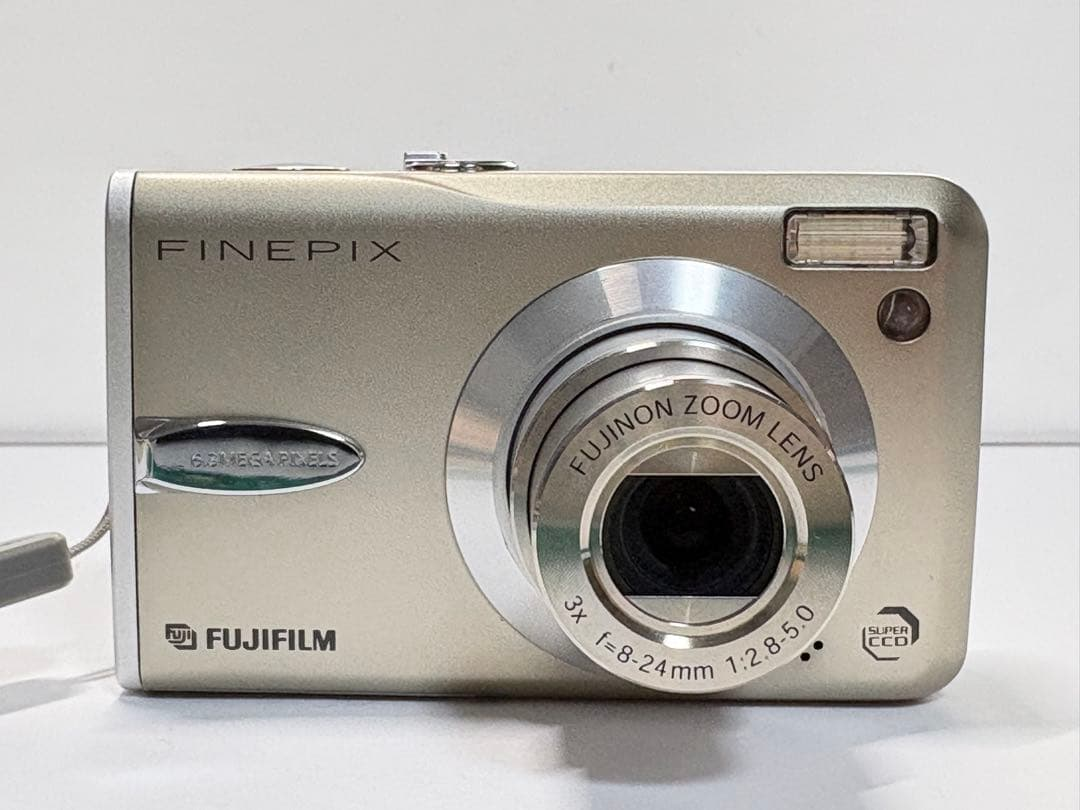 Fujifilm Compact Digital Camera Finepix F30