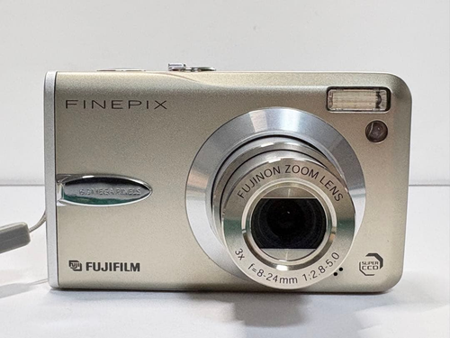 Fujifilm Compact Digital Camera Finepix F30