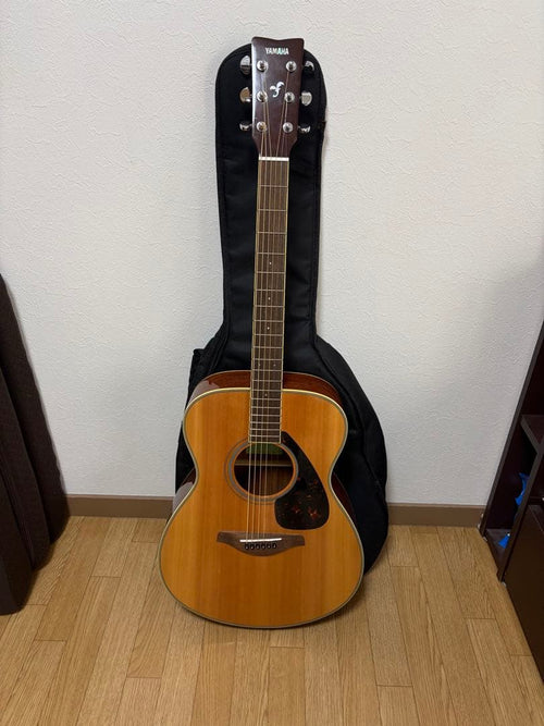 Yamaha Acoustic Guitars Fs820