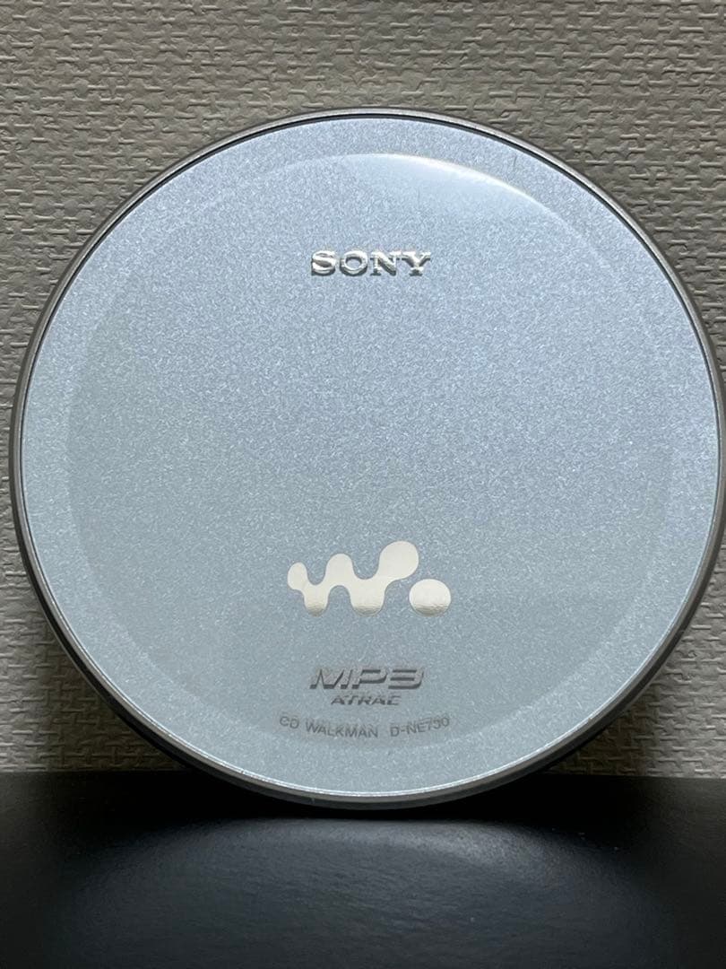 Sony Portable Cd Player D-Ne730 Walkman