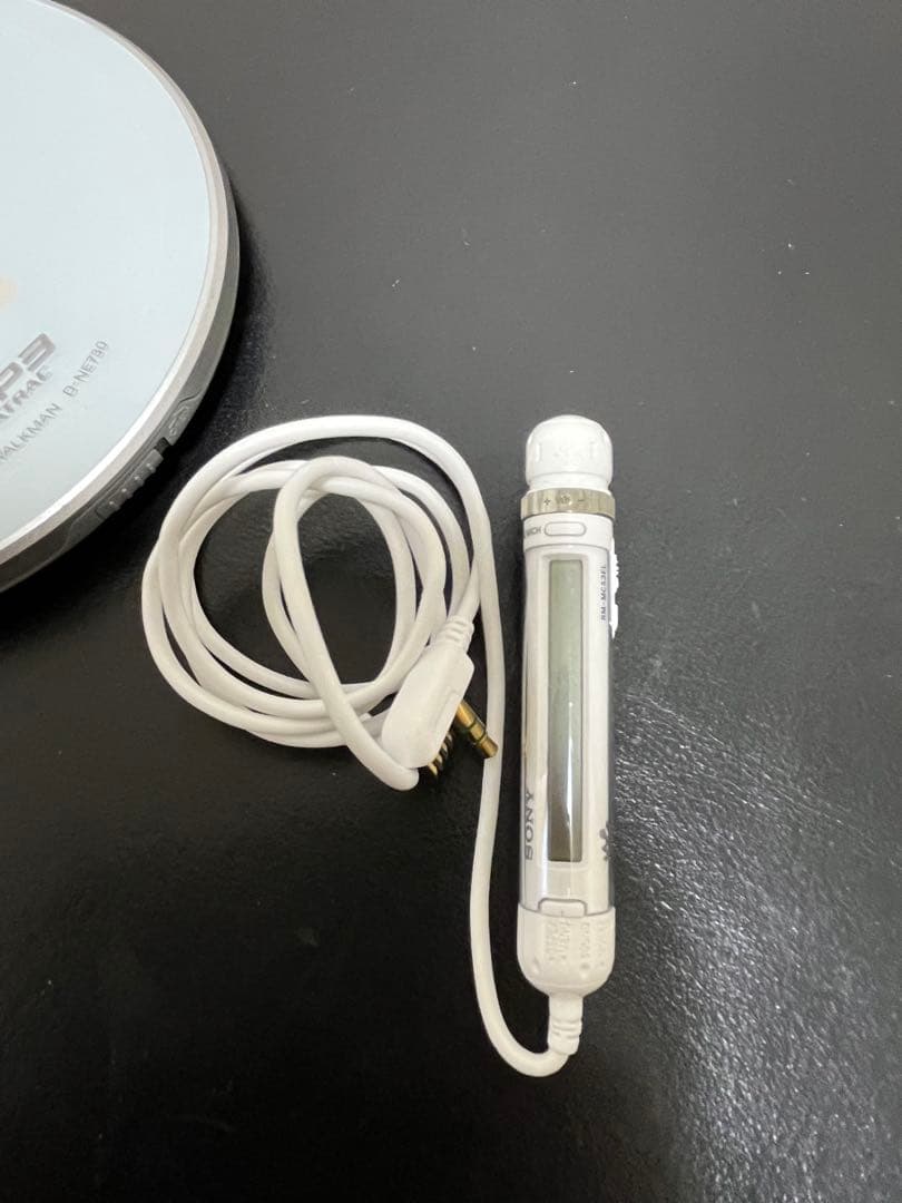 Sony Portable Cd Player D-Ne730 Walkman