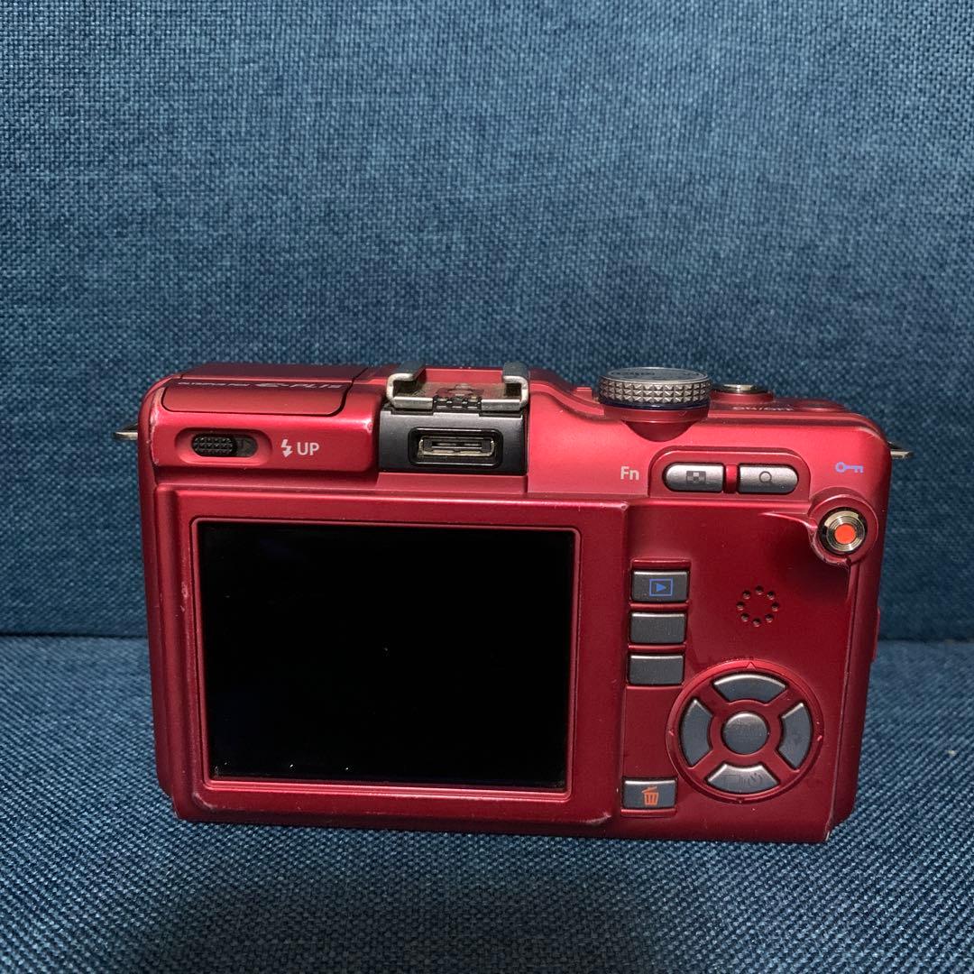Olympus Mirrorless Interchangeable Lips Pen E-Pl1S