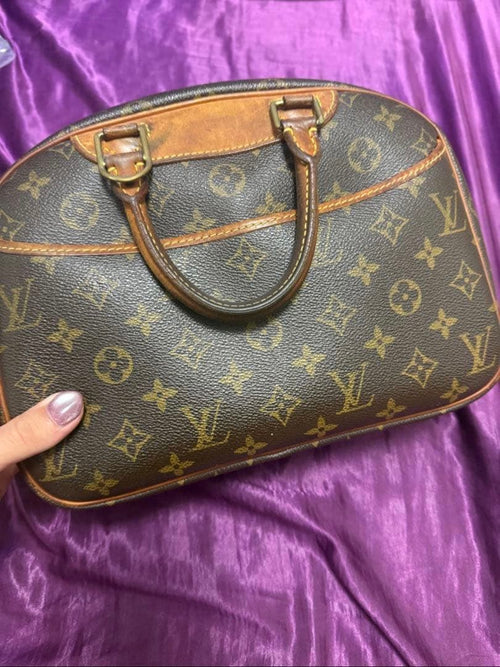 Louis Vuitton Handbags