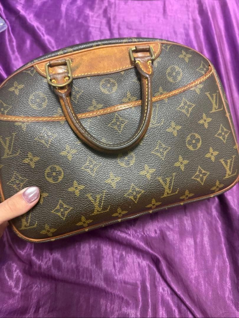 Louis Vuitton Handbags