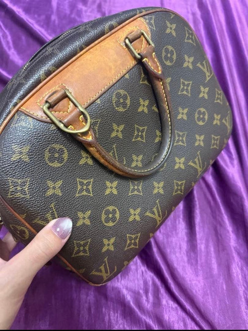 Louis Vuitton Handbags