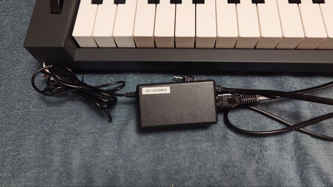 Roland Keyboards Digital Pianos Go:Keys 5