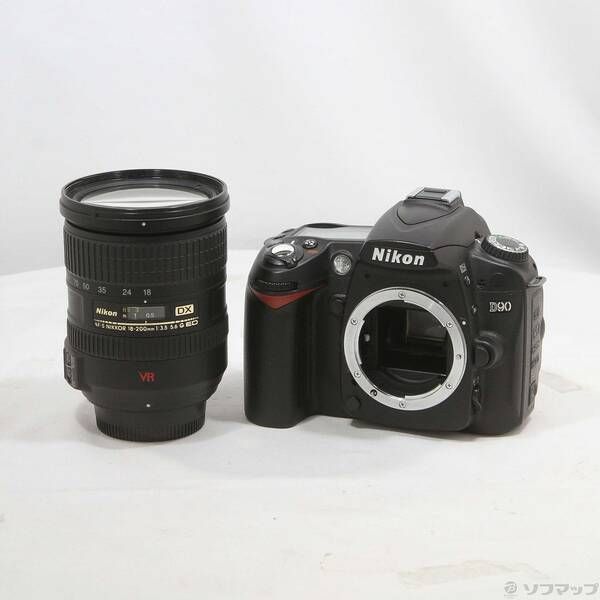 Nikon Digital Slr D90 Af-S Dx Vr 18-200G 262