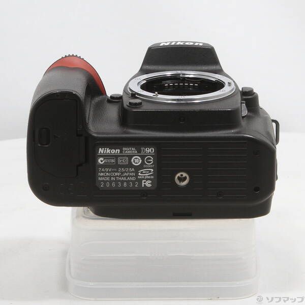 Nikon Digital Slr D90 Af-S Dx Vr 18-200G 262