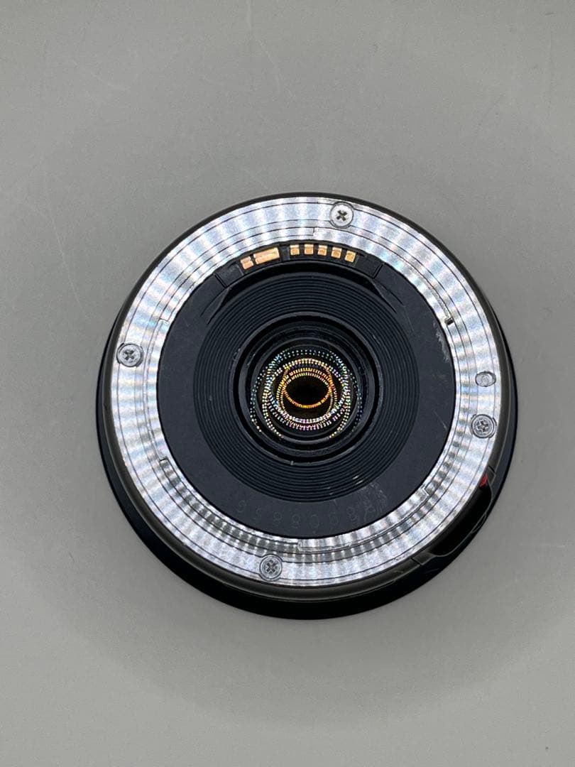 Canon Zoom Lenses Ef 20-35Mm F3.5-4.5 Usm