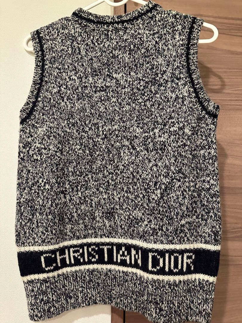 Christian Dior Knitted Vests 34