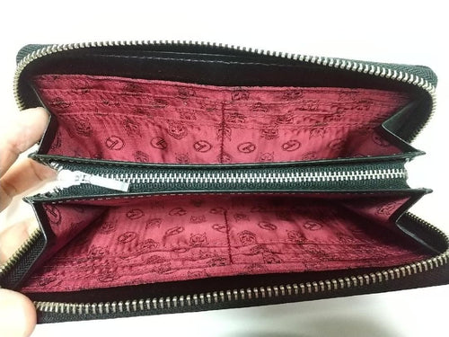 Long Wallets Ya976M