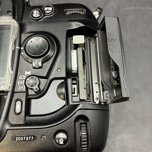 Nikon Digital Slr D2H 7232 Mh-22