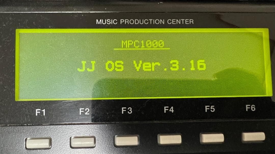 Akai Professional Samplers Mpc1000