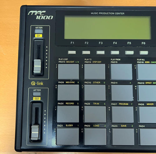 Akai Professional Samplers Mpc1000